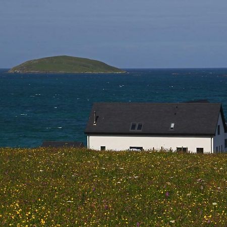Bed and Breakfast An Taigh Mòr Eriskay Esterno foto